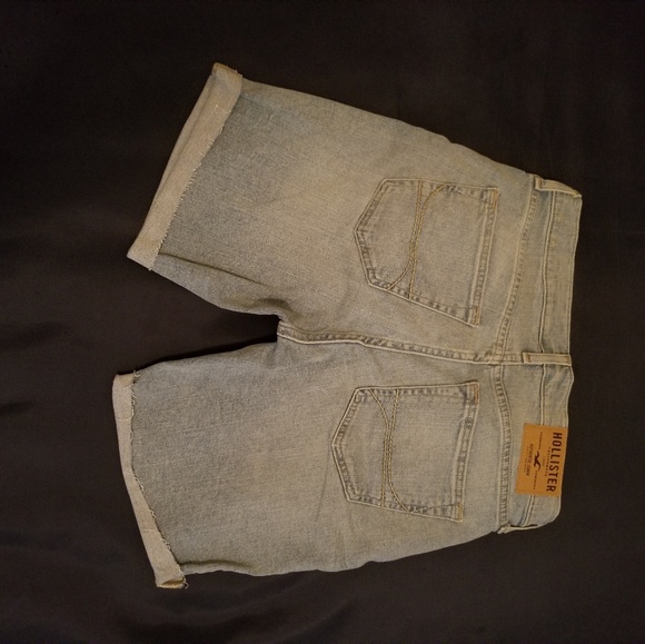 HOLLISTER Denim Jhorts - Picture 2 of 2